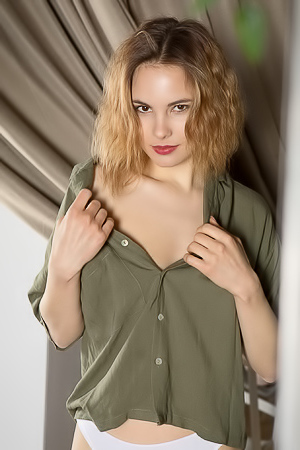 Beautiful And Desirable Diana V